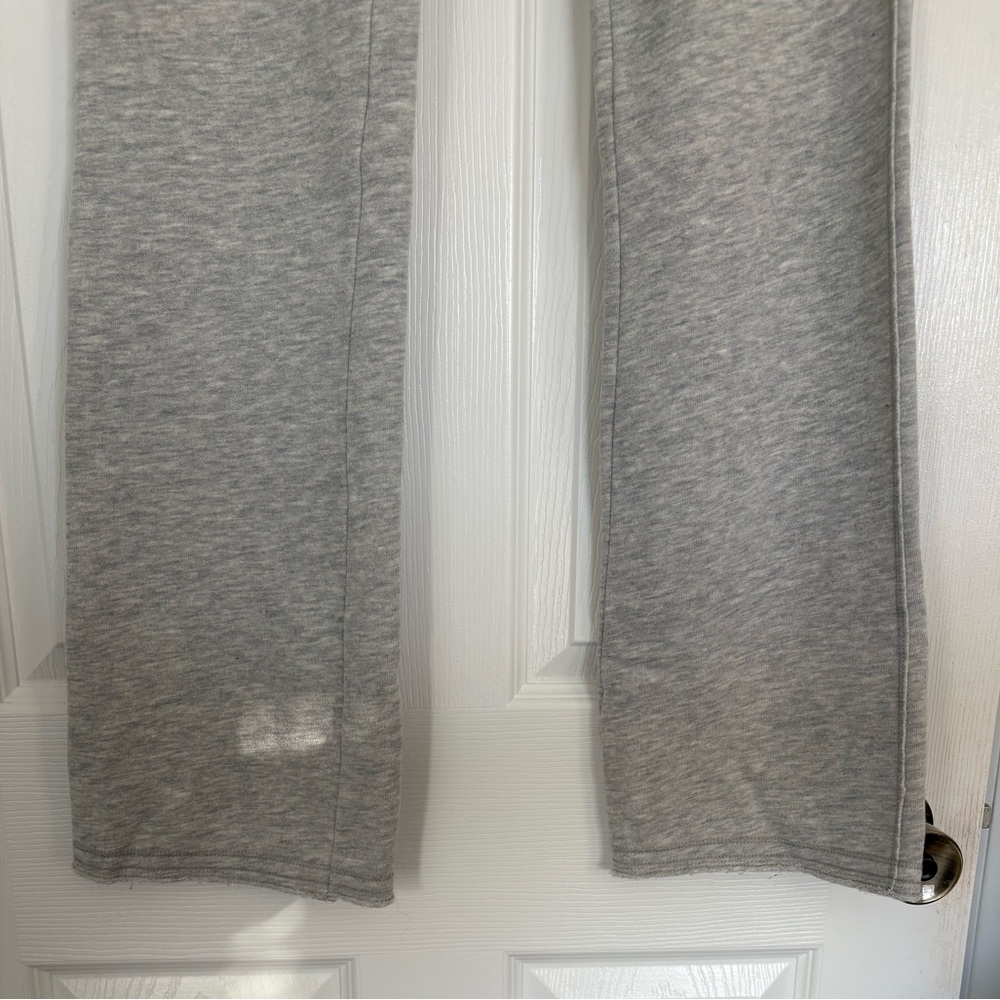 Y2K ABERCROMBIE AND FITCH FLARE SWEATPANTS GRAY GREY LOW RISE EMBROIDERED SMALL - Picture 6 of 8